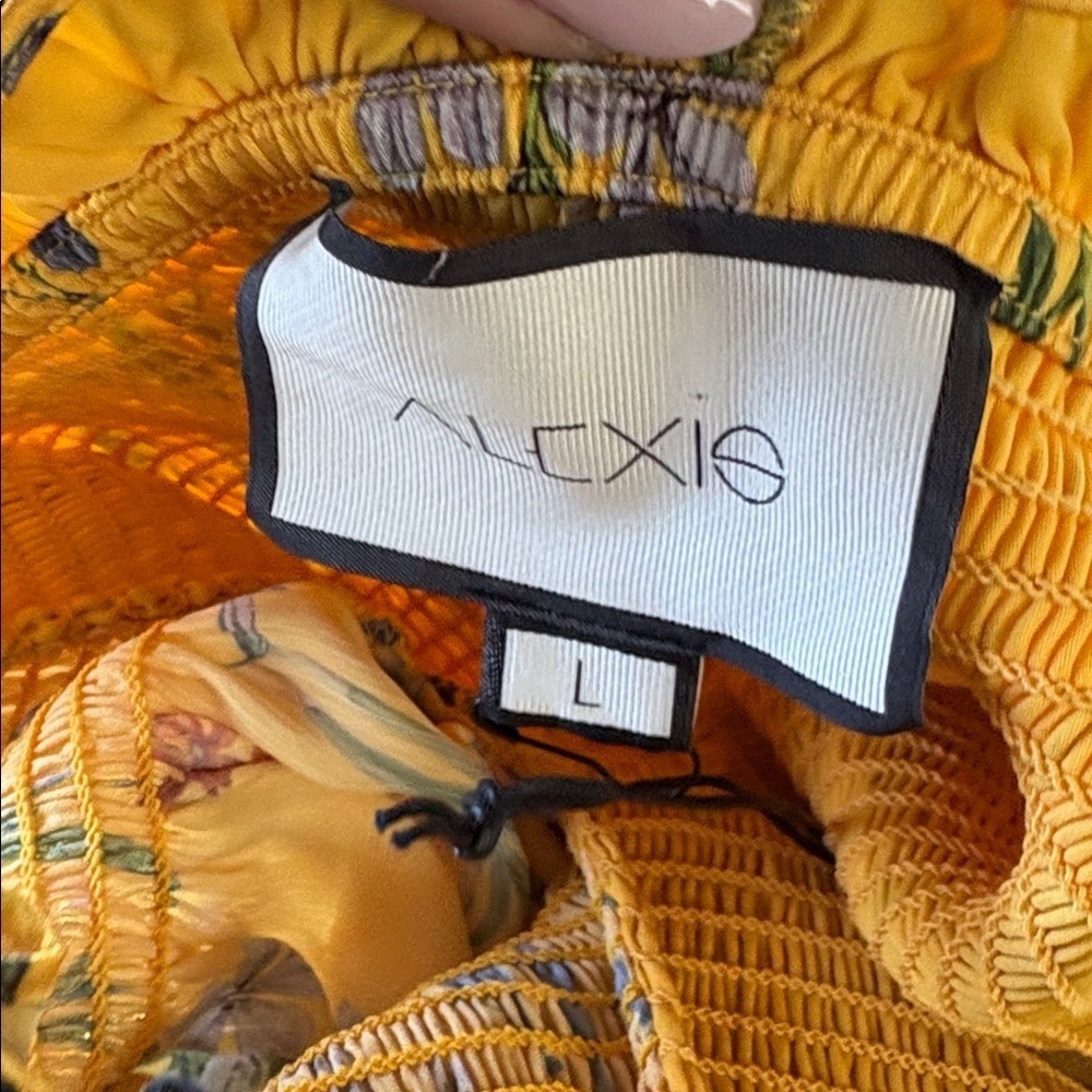 NWT ALEXIS Gemina Off-the-Shoulder Dress Yellow Floral Print Satin Smocked Large - Picture 4 of 4